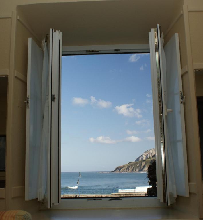 Hotel&Spa El Puerto Mundaka Bagian luar foto